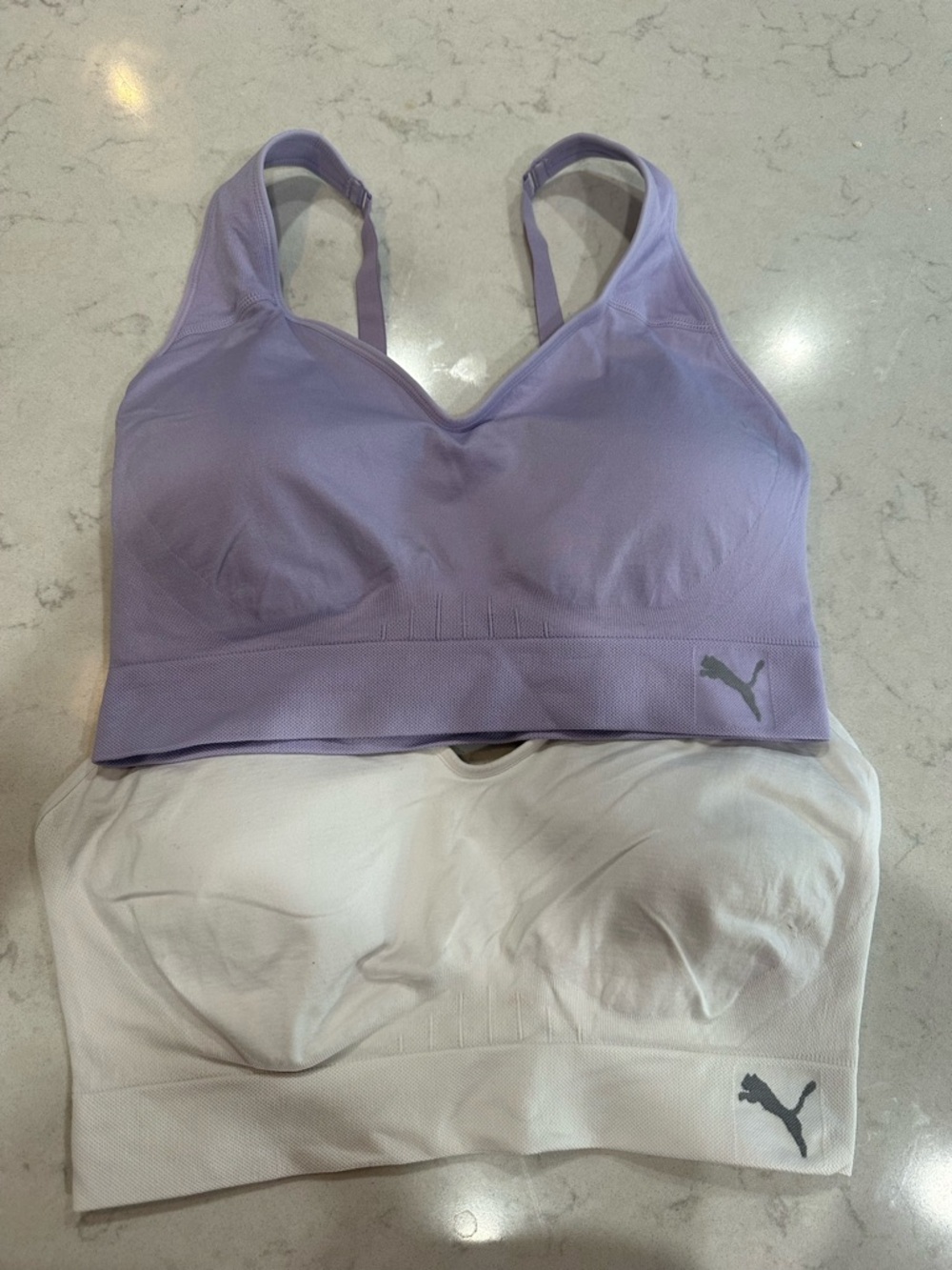 Puma Lavender and White Seamless V-Neck Sports Bras (Set of 2) XL